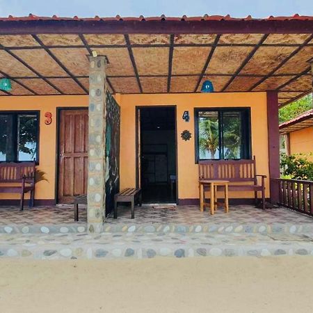 Mecaja Beach House Roxas  Luaran gambar